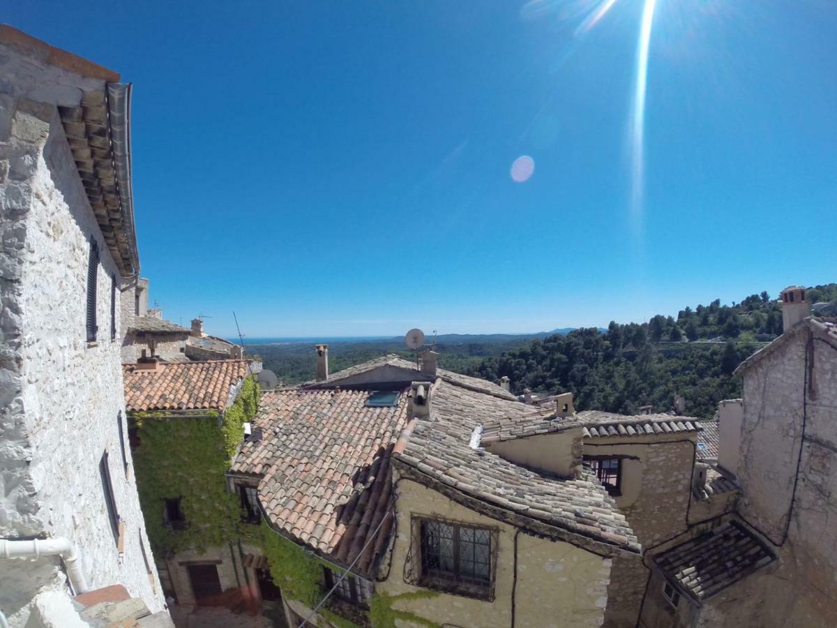 Carpe Diem Hotel Tourrettes-sur-Loup Exterior photo